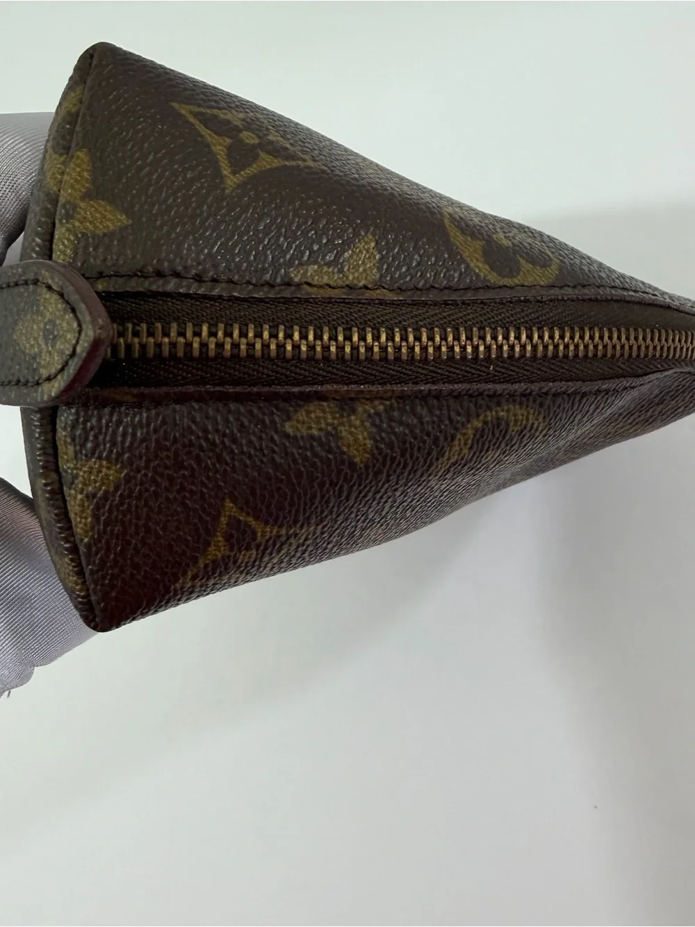 Louis Vuitton Monogram Trousse Demi Ronde Cosmetic Pouch M47520